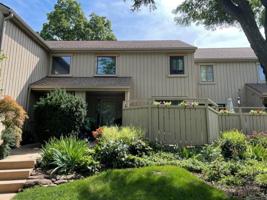 527 N Old Barn Road