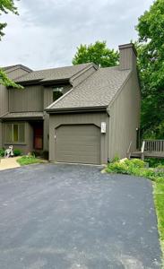 462 Woodview Road