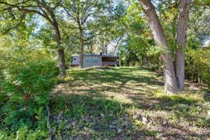 4619 W Lake Shore Drive