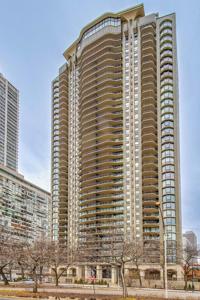 1040 N LAKE SHORE Drive