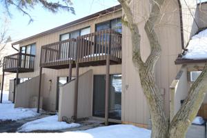 32 Montego Colony
