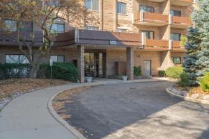 700 Wellington Avenue
