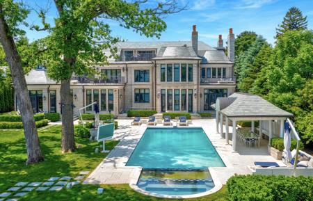 319 SHERIDAN Road