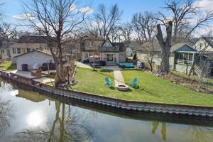 15 Atwater Parkway