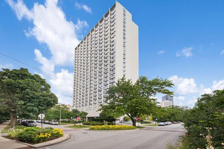 5100 N Marine Drive
