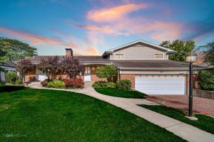 200 Shoreline Drive