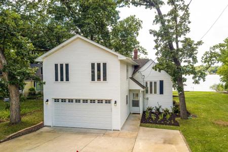 4209 E Lake Shore Drive