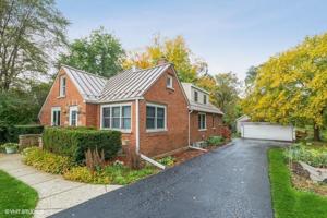 3813 E Wonder Lake Road
