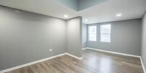 Image 4 Image 4