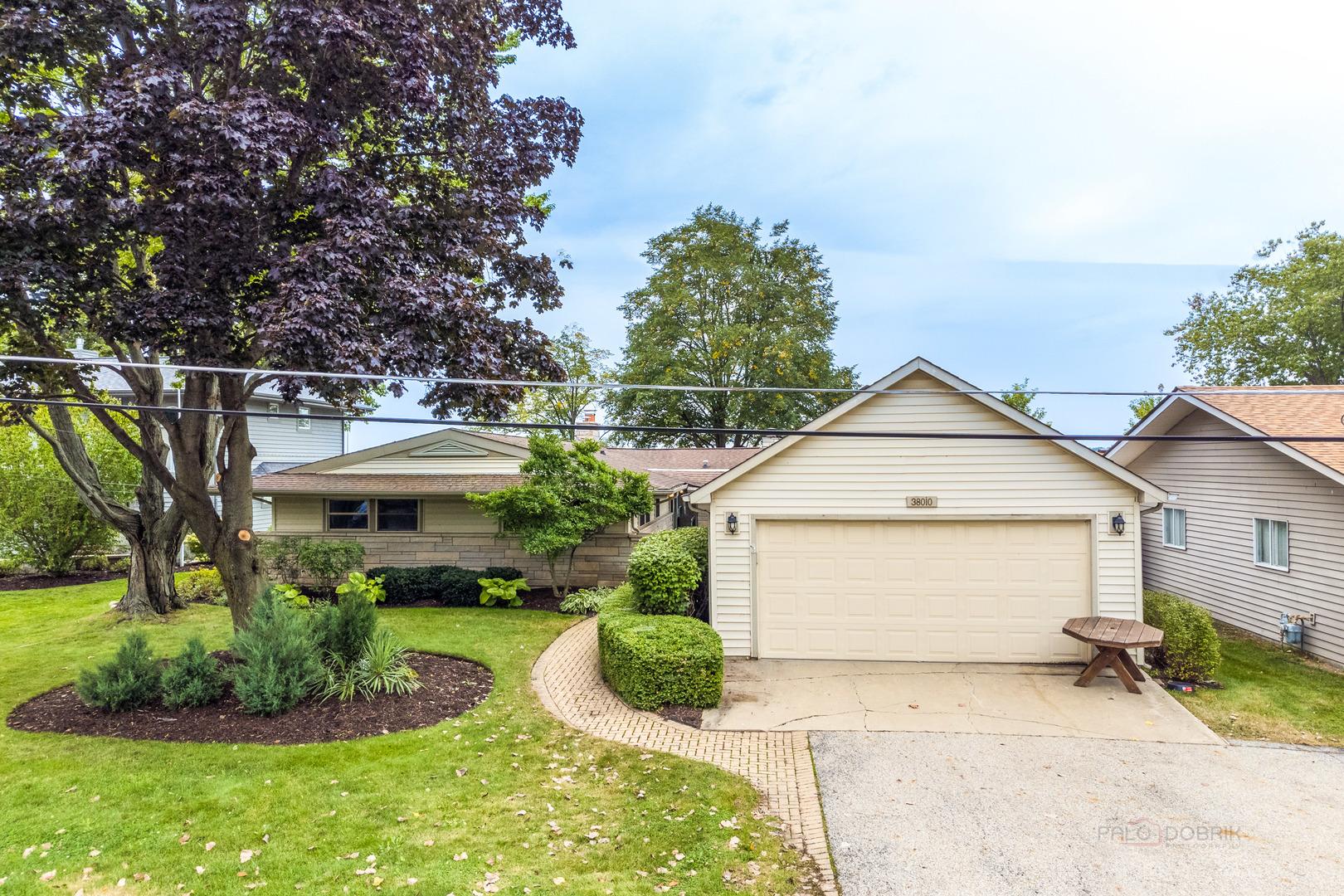 38010 N Peninsula Road, Lake Villa, IL lhrmls01815337