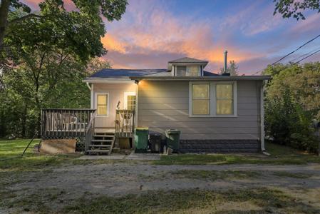 187 E Grand Avenue