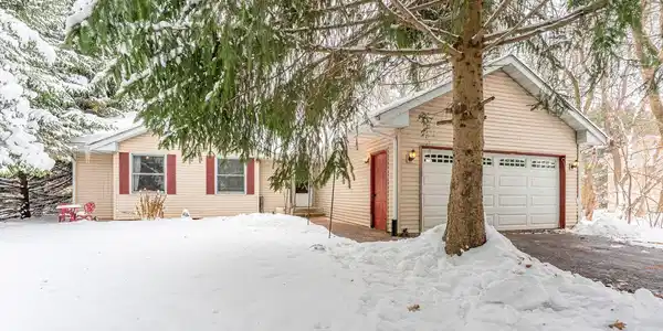 116 Liverpool Drive SE