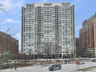 3200 N Lake Shore Drive