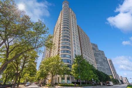 840 N LAKE SHORE Drive
