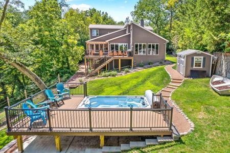 205 Oak Cove