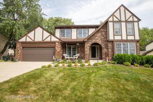 1560 Nightengale Circle