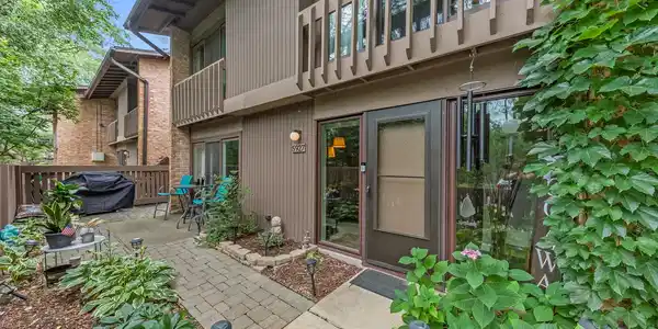 5927 Oakwood Drive