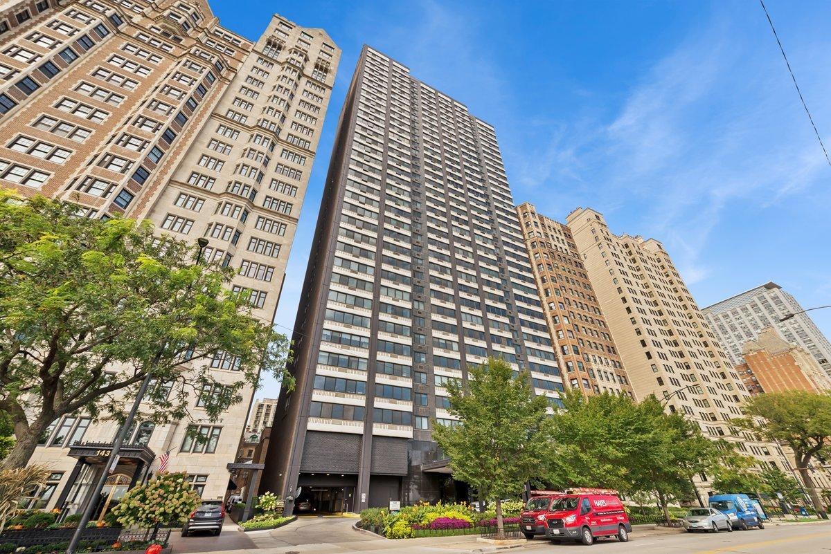 1440 N Lake Shore Drive Parking