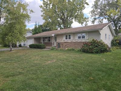 1133 E SAYLES Drive