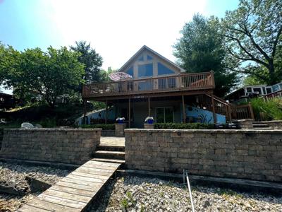 19 Lakeshore Drive