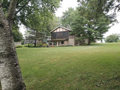 1407 Country Club Lane