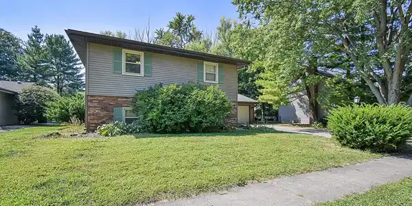 805 Ayrshire Circle