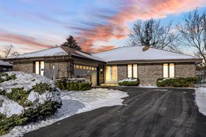 810 W Peregrine Drive