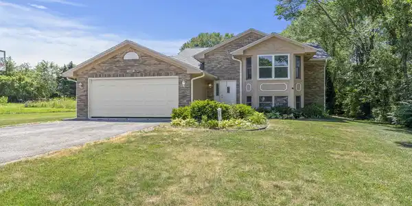 107 Marquette Drive SW