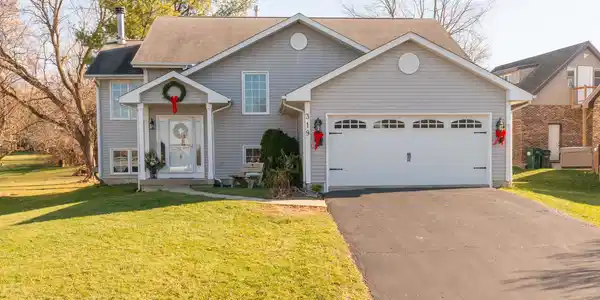 319 Candlewick Drive