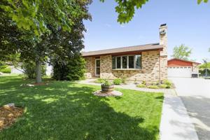 23688 Lake Vista Avenue