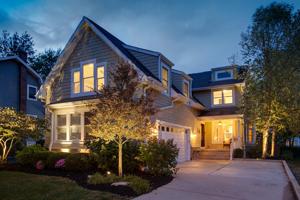 742 Meadow Lane