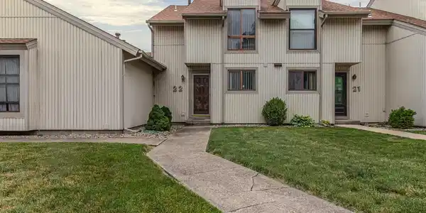 22 Colony West Drive