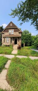 13910 KANAWHA Avenue