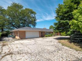 208 N DEE Road