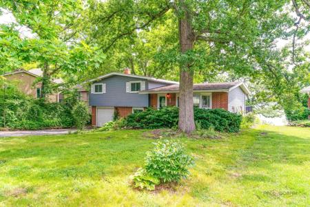 1083 Lomond Drive
