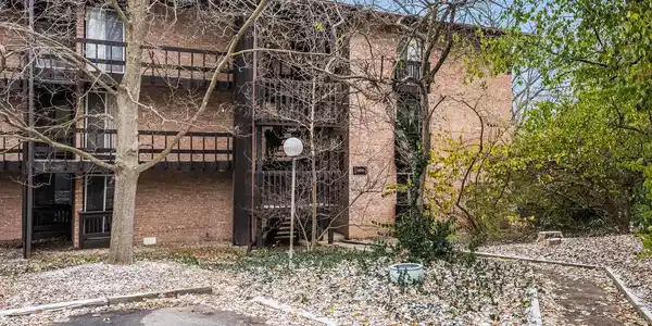 5605 Lakeside Drive