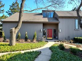 523 Woodview Road