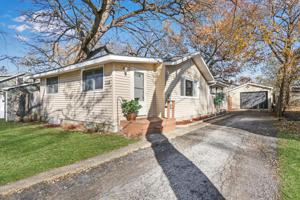1118 N Hickory Terrace