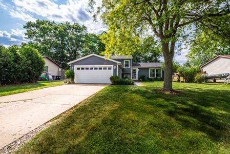 486 Forest View Road