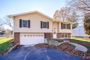803 Finch Trail