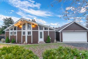 20 Lakeshore Drive
