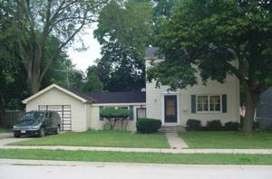 120 W Glenlake Avenue