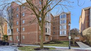 27 E Hattendorf Avenue