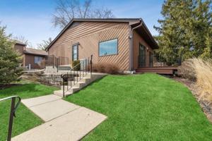 79 Mineola Road