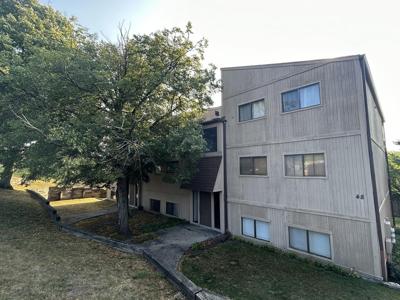 48 OAK HILL COLONY
