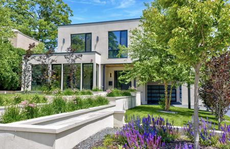 921 Sheridan Road