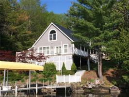 1562 Pond RD