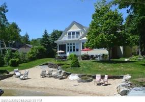 76 Deep Cove RD