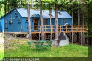 13 Spruce LN