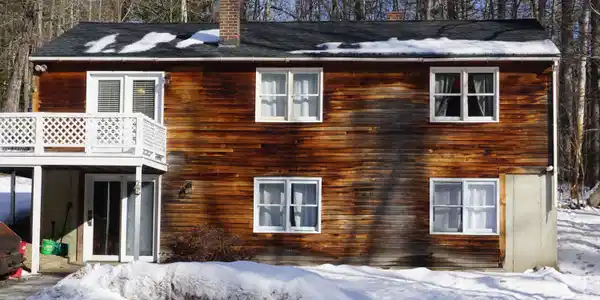 376 Leisure Lane